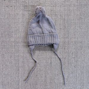 H&M knitted pom pom hat 1-2Y